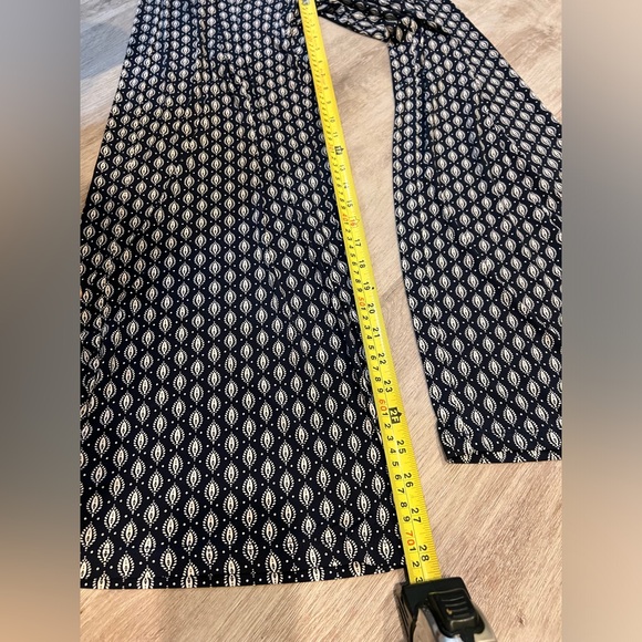 Kaileigh navy and white jumpsuit. Size small - Picture 5 of 7